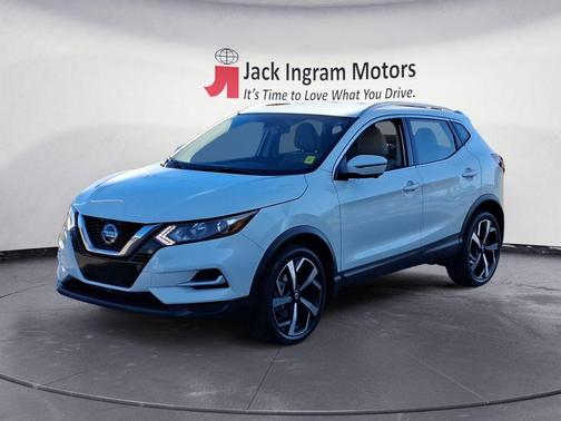 2022 Nissan Rogue Sport SL