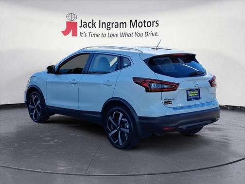 2022 Nissan Rogue Sport SL