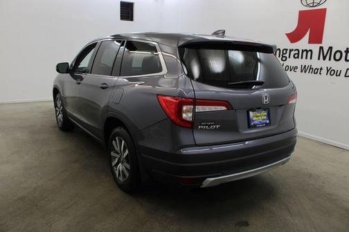 Gray 2021 Honda Pilot 2WD EX-L
