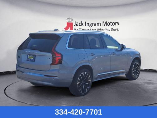 2025 Volvo XC90 B5 Plus 7-Seater