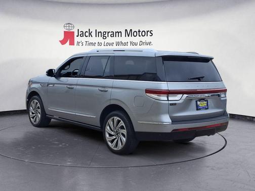 2023 Lincoln Navigator Reserve