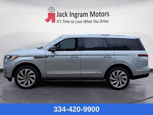 2023 Lincoln Navigator Reserve