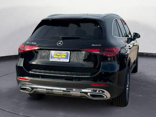 2026 Mercedes-Benz GLC 300 4MATIC