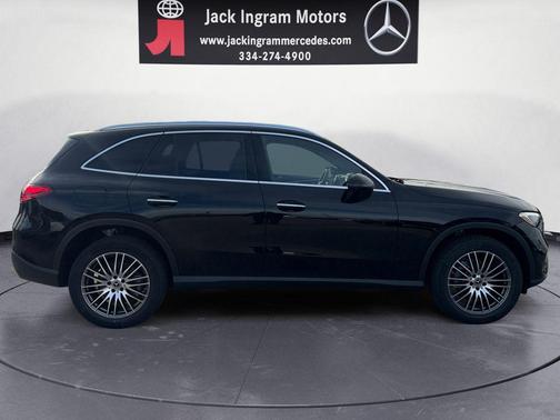 2026 Mercedes-Benz GLC 300 4MATIC