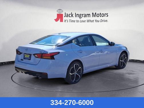 2025 Nissan Altima SR FWD