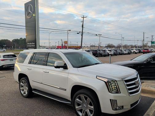 2016 Cadillac Escalade Luxury