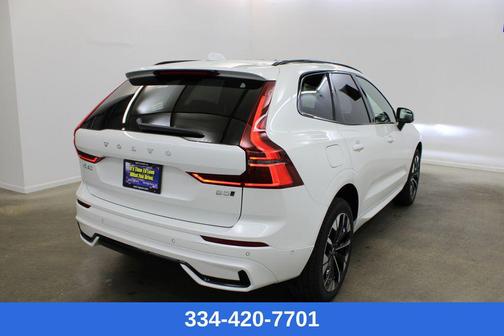 2026 Volvo XC60 B5 Plus