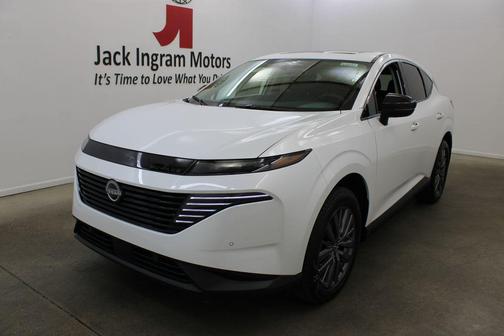 White Pearl 2026 Nissan Murano SL