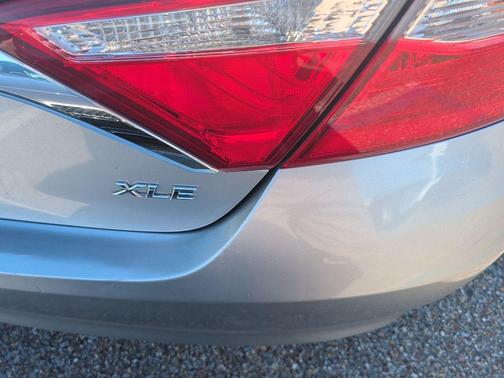 2016 Toyota Camry XLE