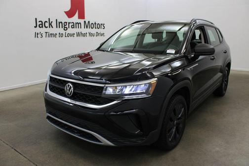 Deep Black 2022 Volkswagen Taos 1.5T S
