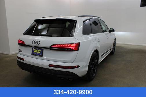 2026 Audi SQ7 4.0T Premium Plus