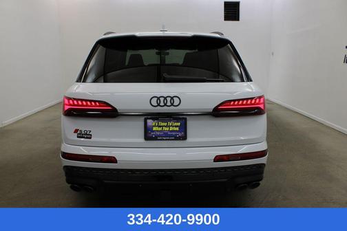 2026 Audi SQ7 4.0T Premium Plus