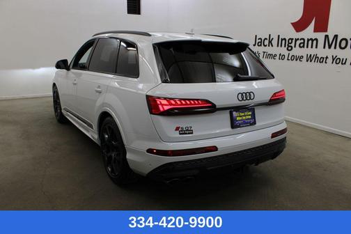 2026 Audi SQ7 4.0T Premium Plus