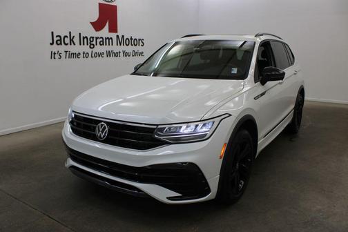 2023 Volkswagen Tiguan 2.0T SE R-Line Black