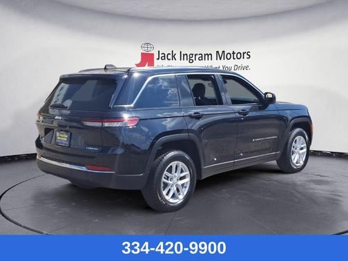2023 Jeep Grand Cherokee Laredo