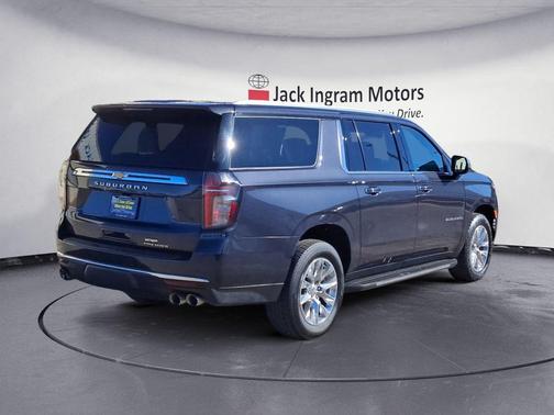 2023 Chevrolet Suburban Premier