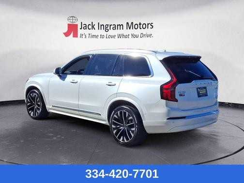 2025 Volvo XC90 B6 Plus 7-Seater