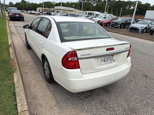 2005 Chevrolet Malibu Base