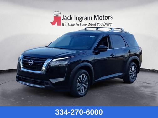 2025 Nissan Pathfinder SL FWD