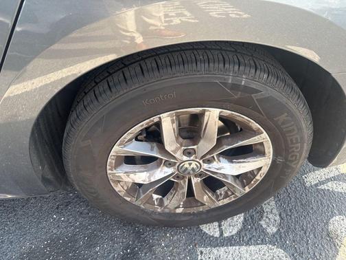 2016 Volkswagen Passat 1.8T S