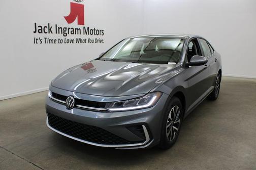 Gray 2026 Volkswagen Jetta 1.4T SE