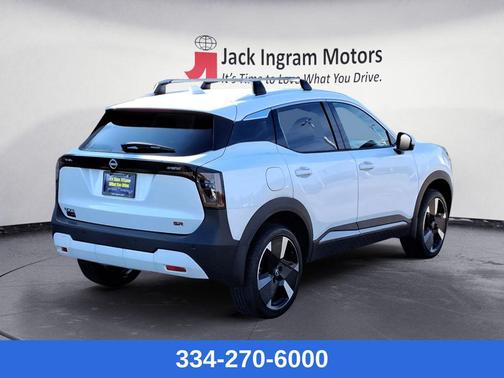 2025 Nissan Kicks SR