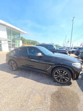 Black Sapphire Metallic 2020 BMW X4 M40i