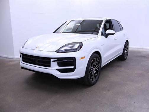 2024 Porsche Cayenne Cayenne S E-Hybrid