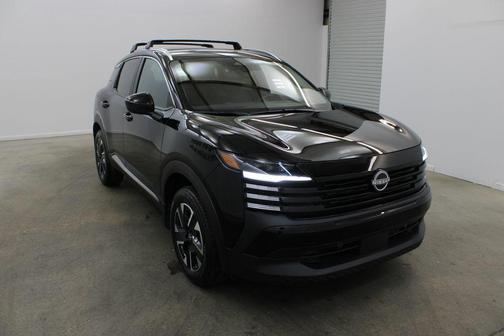 Super Black 2026 Nissan Kicks SV