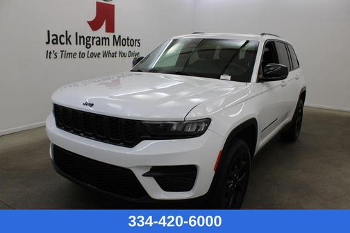 Bright White Clearcoat 2025 Jeep Grand Cherokee Altitude