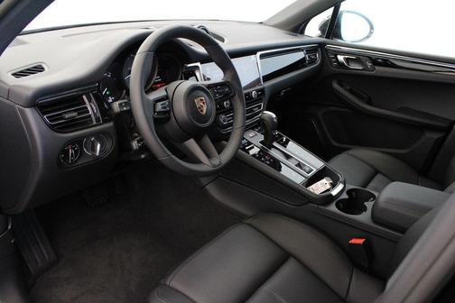2025 Porsche Macan S