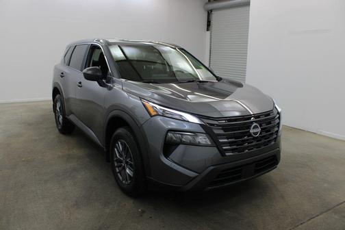 Gun Metallic 2026 Nissan Rogue S