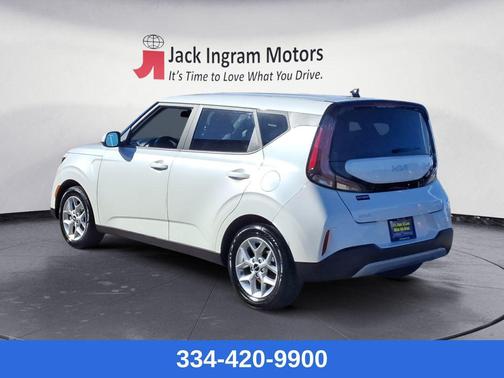 2023 Kia Soul LX