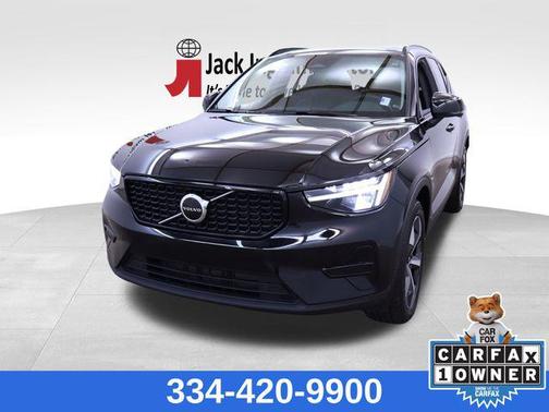 2024 Volvo XC40 B5 Core Bright Theme