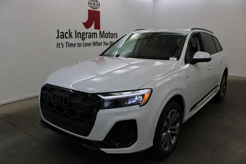 White 2026 Audi Q7 55 Premium