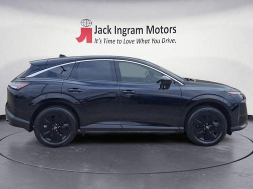 2025 Nissan Murano SV