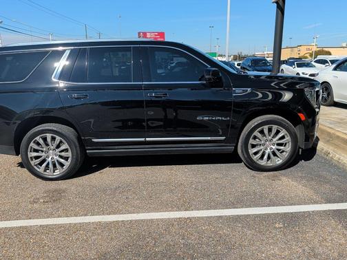 2022 GMC Yukon Denali