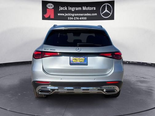 2026 Mercedes-Benz GLC 300 Base