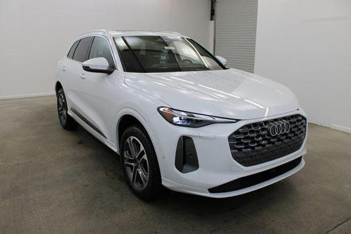 2025 Audi Q5 Premium
