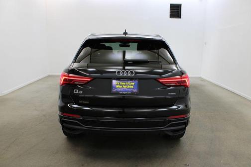 2025 Audi Q3 45 S line Premium Plus