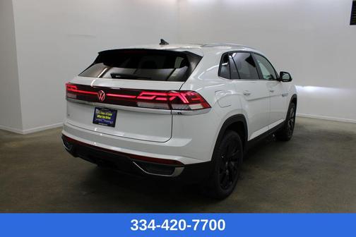 2026 Volkswagen Atlas Cross Sport 2.0T SE w/Technology