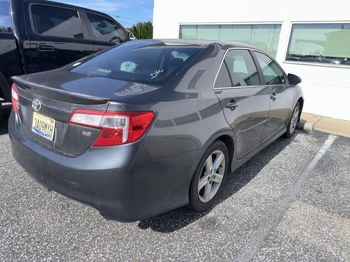 2013 Toyota Camry SE