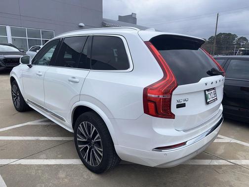 2022 Volvo XC90 Recharge Plug-In Hybrid T8 Inscription Expression 7 Passenger