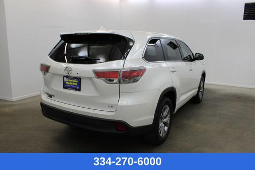 2016 Toyota Highlander LE