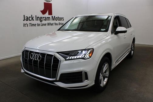 Carrara White 2023 Audi Q7 45 Premium Plus