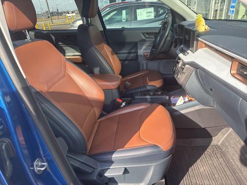 2023 Ford Maverick Lariat