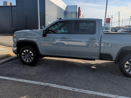 2024 Chevrolet Silverado 2500 LT