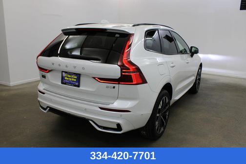 2026 Volvo XC60 B5 Plus