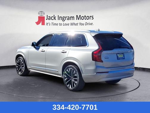 2025 Volvo XC90 B5 Plus 7-Seater