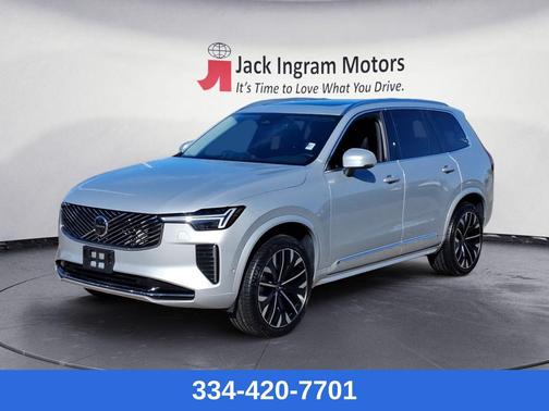 2025 Volvo XC90 B5 Plus 7-Seater